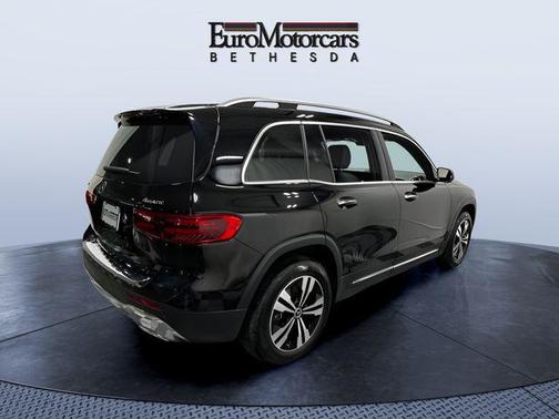 2025 Mercedes-Benz GLB 250 4MATIC