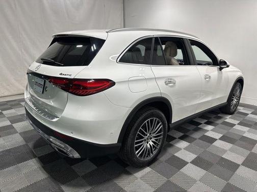 Polar White 2025 Mercedes-Benz GLC 300 4MATIC