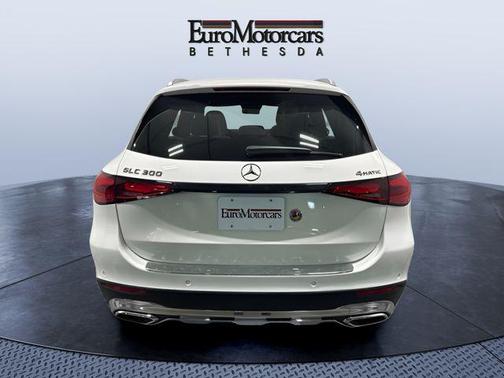 Polar White 2025 Mercedes-Benz GLC 300 4MATIC