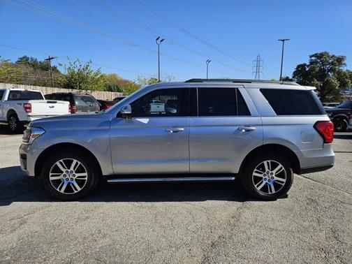 2023 Ford Expedition XLT