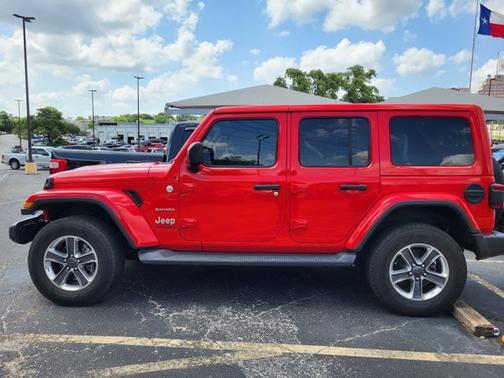 2021 Jeep Wrangler SAHARA