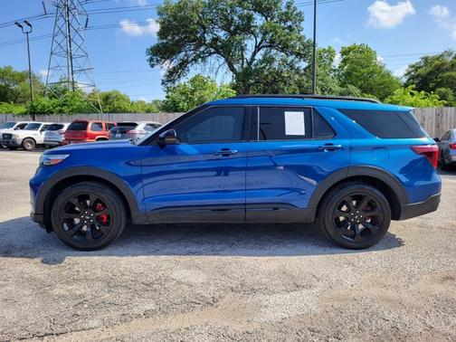 2022 Ford Explorer ST