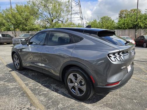 2023 Ford Mustang Mach-E SELECT
