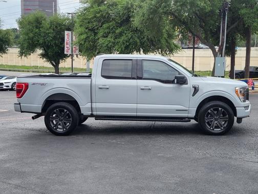 AVALANCHE 2023 Ford F-150 XLT
