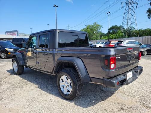 2023 Jeep Gladiator SPORT