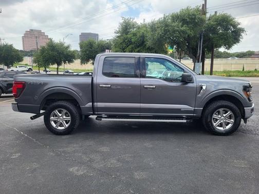 CARBONIZED GRAY METALLIC 2025 Ford F-150 XLT