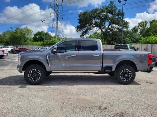 2024 Ford F-250 PLATINUM