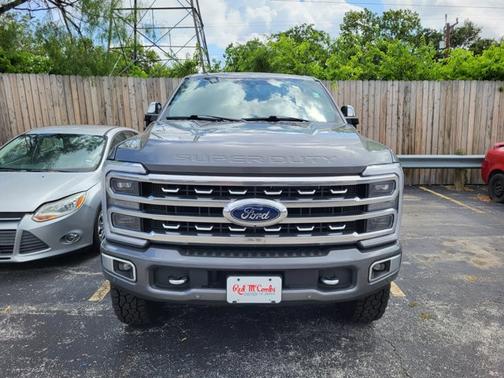 2024 Ford F-250 PLATINUM