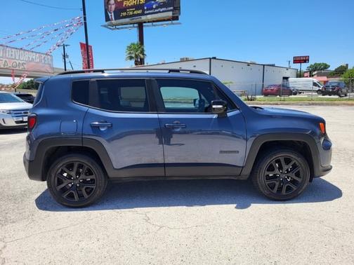 2022 Jeep Renegade LATITUDE