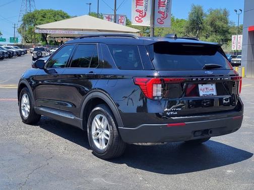 AGATE BLACK METALLIC 2025 Ford Explorer ACTIVE