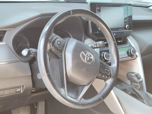 2022 Toyota Venza XLE