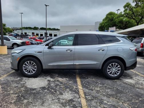 2024 Buick Enclave PREMIUM