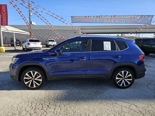 2024 Volkswagen Taos 1.5T SE