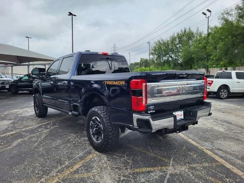 2023 Ford F-250 KING RANCH
