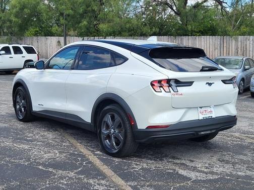 2021 Ford Mustang Mach-E SELECT