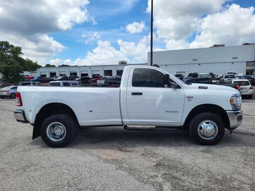 2019 RAM 3500 TRADESMAN