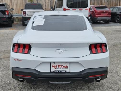 2025 Ford Mustang ECOBOOST
