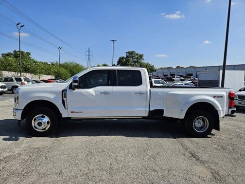 2024 Ford F-350 LIMITED