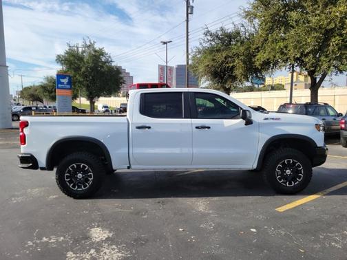 2025 Chevrolet Silverado 1500 ZR2
