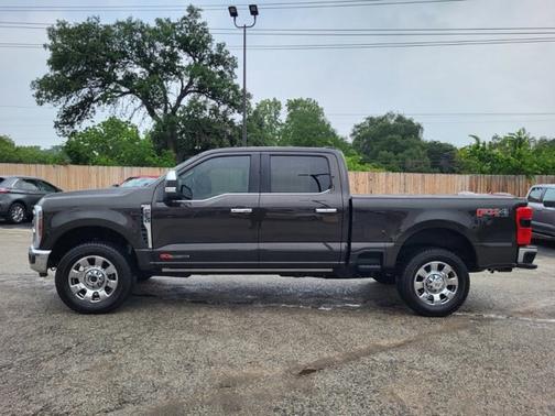 2025 Ford F-250 KING RANCH