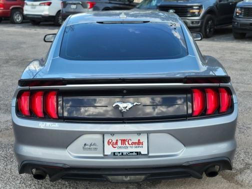 2021 Ford Mustang ECOBOOST