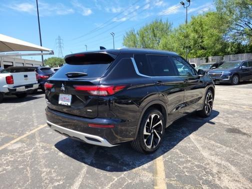 2022 Mitsubishi Outlander SEL