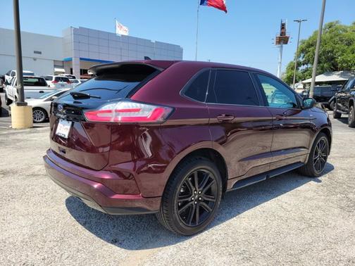 2022 Ford Edge ST-LINE