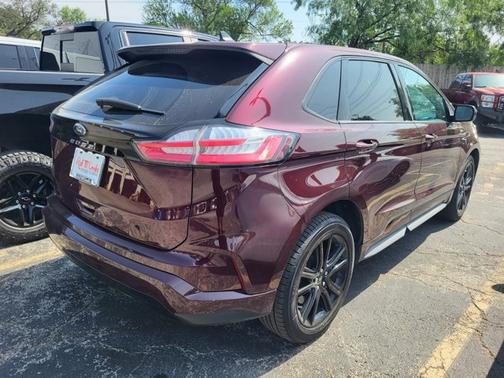 2022 Ford Edge ST-LINE