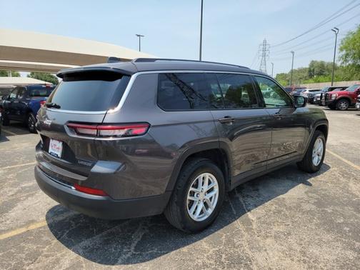 2023 Jeep Grand Cherokee LAREDO