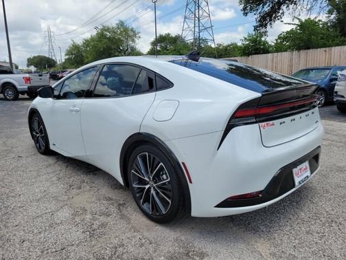 2024 Toyota Prius LIMITED
