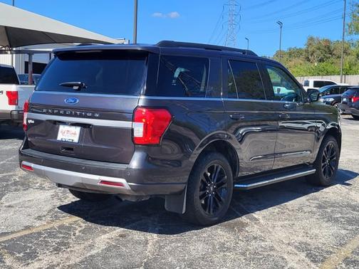 2022 Ford Expedition XLT