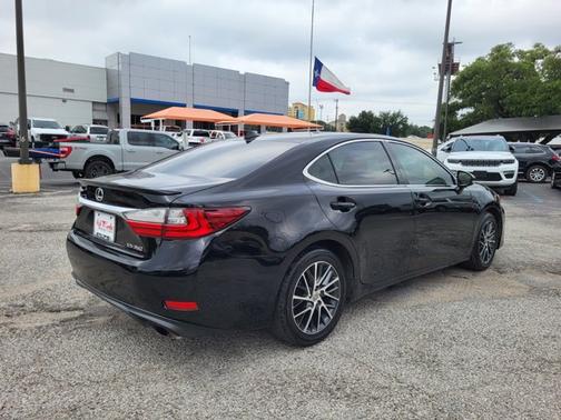 2017 Lexus ES 350 BASE