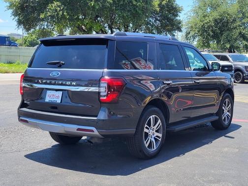 DARK MATTER PC 2024 Ford Expedition LIMITED
