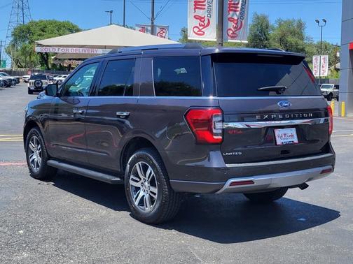 DARK MATTER PC 2024 Ford Expedition LIMITED