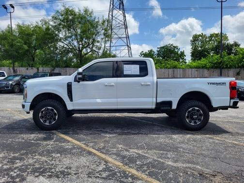 2023 Ford F-250 LARIAT