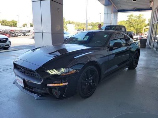 2023 Ford Mustang ECOBOOST PREMIUM