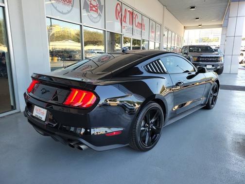 2023 Ford Mustang ECOBOOST PREMIUM