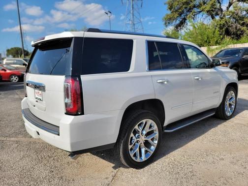 2020 GMC Yukon DENALI