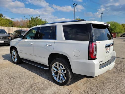2020 GMC Yukon DENALI