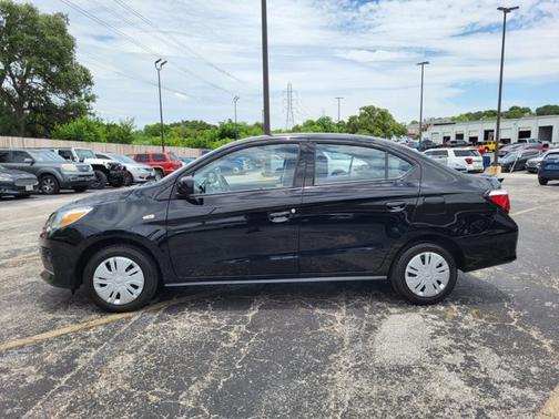 2024 Mitsubishi Mirage ES