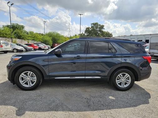 2024 Ford Explorer XLT