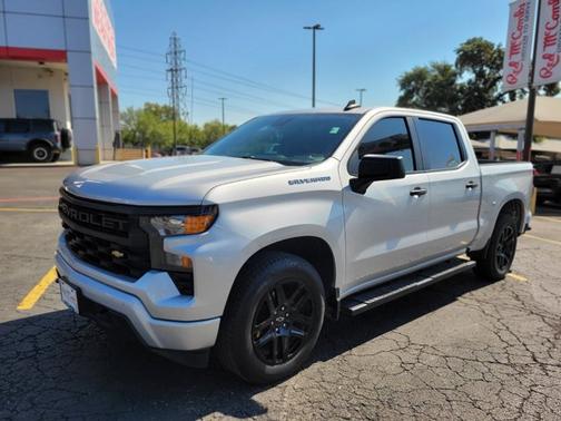 2022 Chevrolet Silverado 1500 CUSTOM