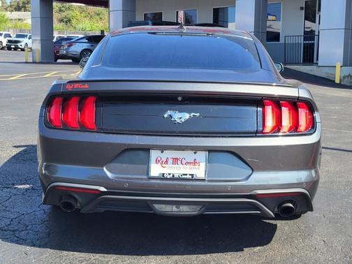 2020 Ford Mustang ECOBOOST PREMIUM