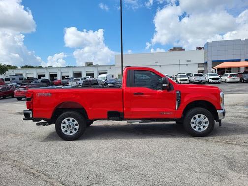 2023 Ford F-350 XLT