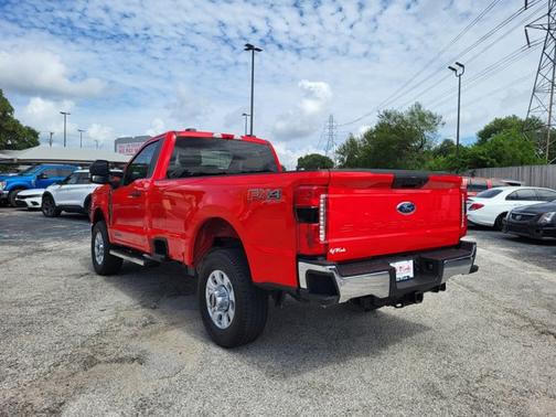 2023 Ford F-350 XLT