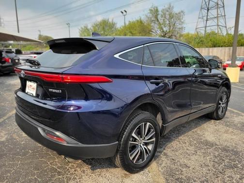 2021 Toyota Venza LE