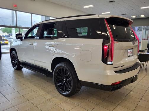 2024 Cadillac Escalade SPORT