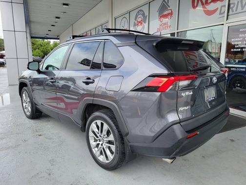 2021 Toyota RAV4 XLE PREMIUM