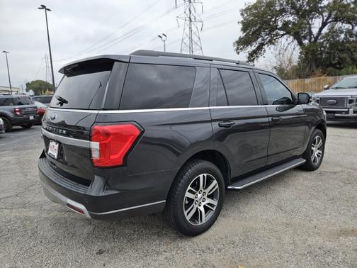 2022 Ford Expedition XLT