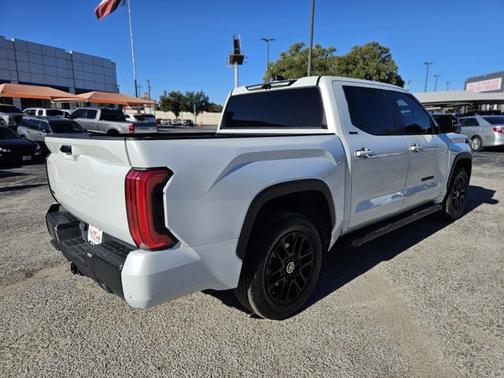 2024 Toyota Tundra HYBRID